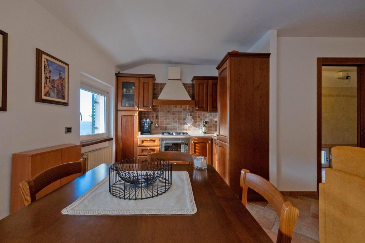 Apartmentsgarda - Baia Del Garda 5 エクステリア 写真