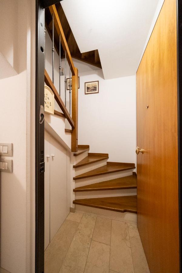 Apartmentsgarda - Baia Del Garda 5 エクステリア 写真